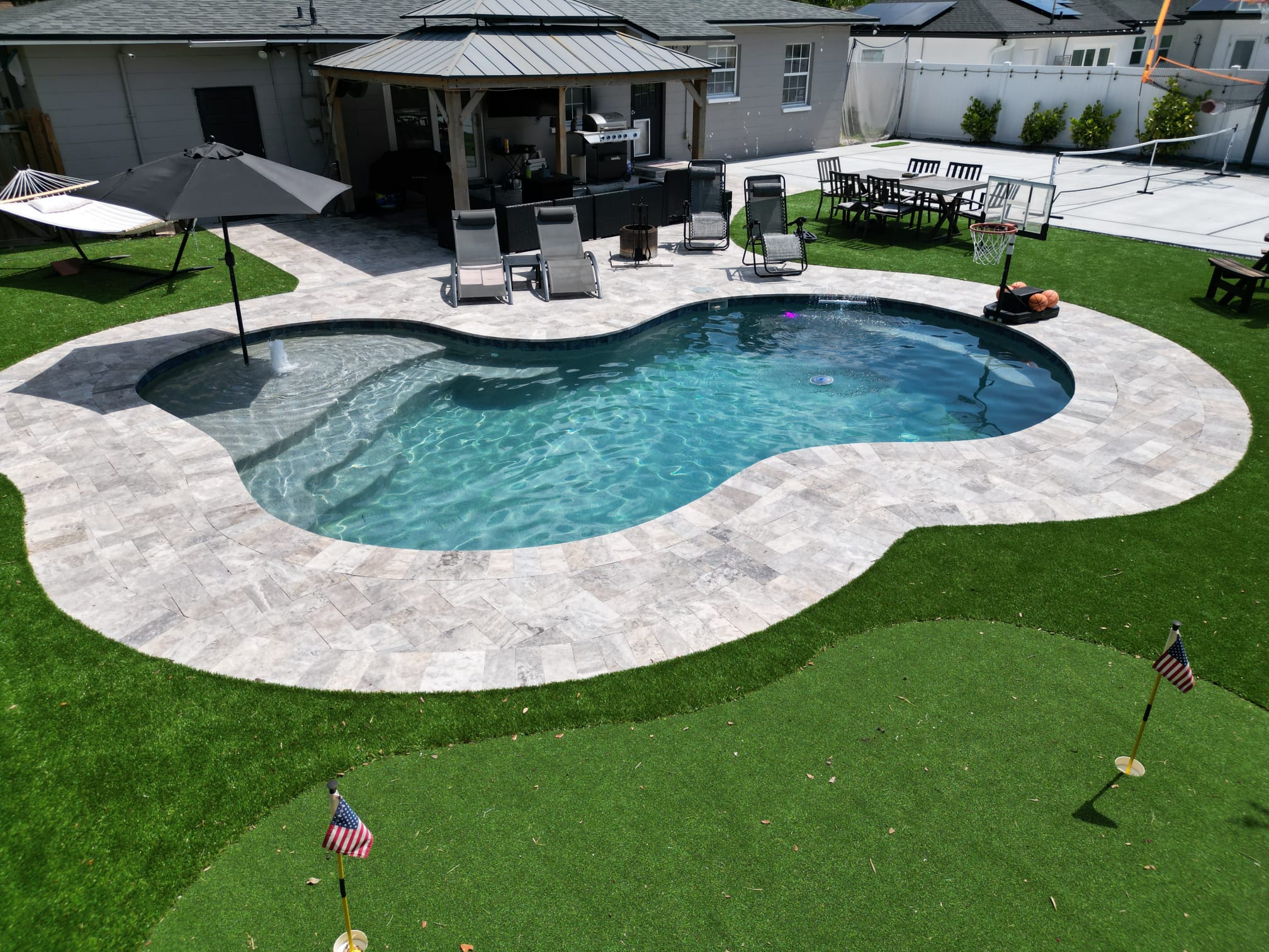 Custom swimming pool built by Pool Perfection