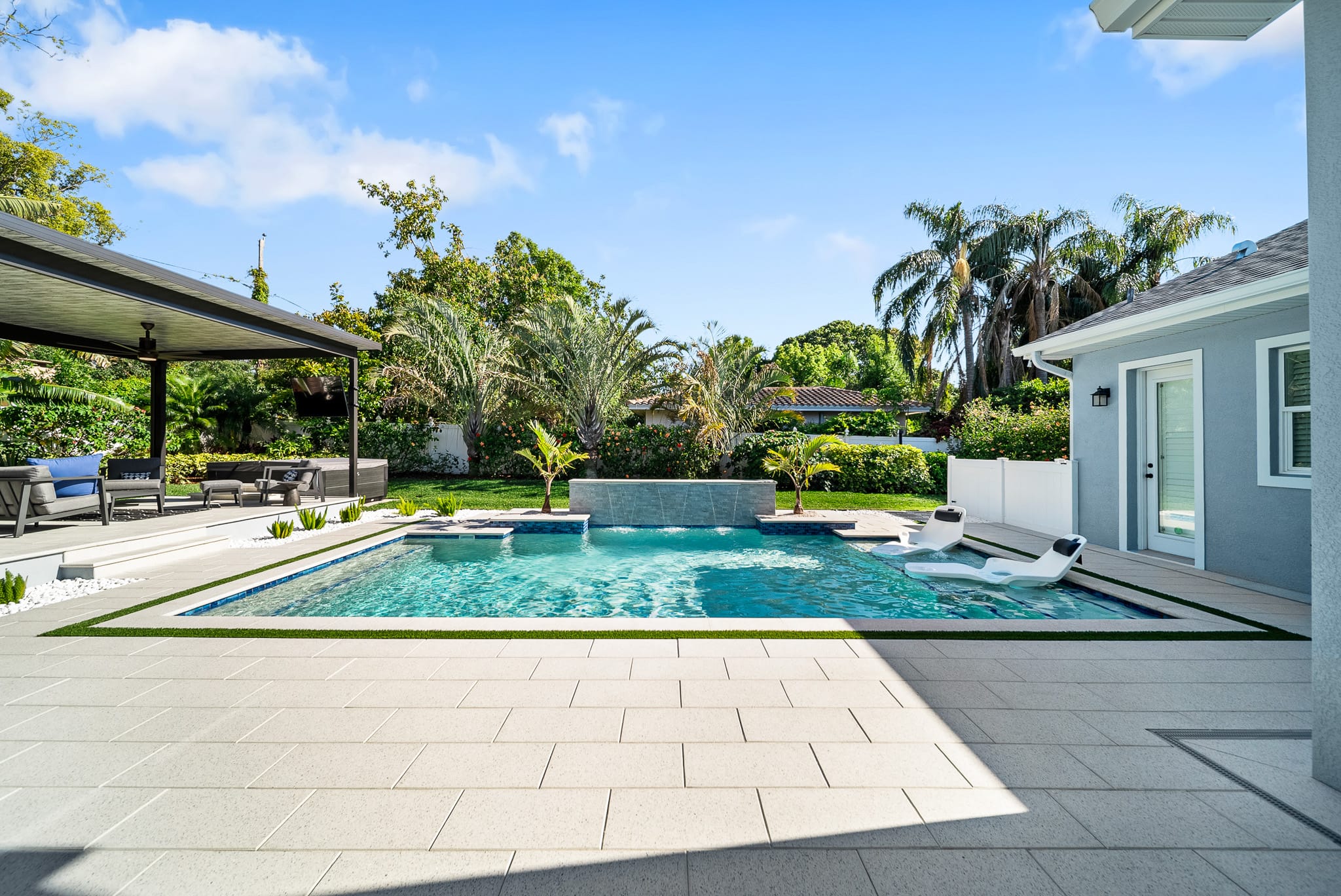 Custom swimming pool built by Pool Perfection