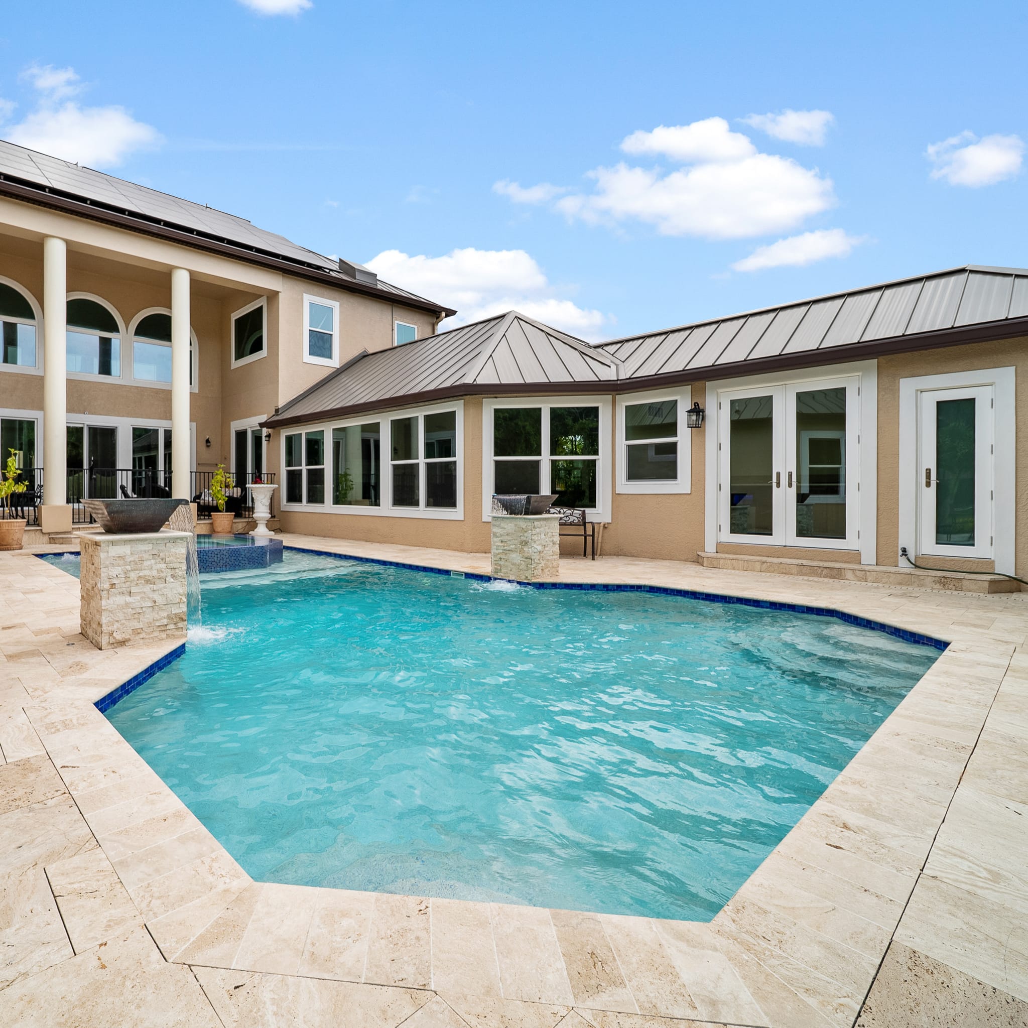 Custom swimming pool built by Pool Perfection