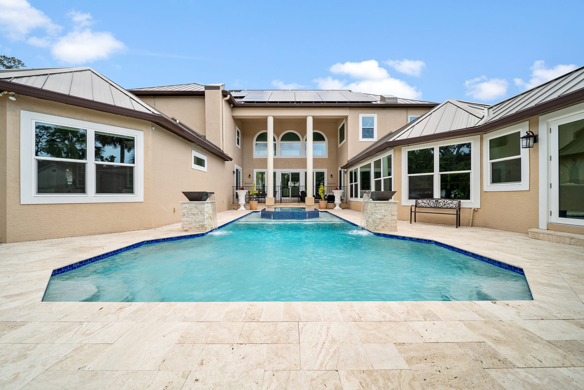 Custom swimming pool built by Pool Perfection