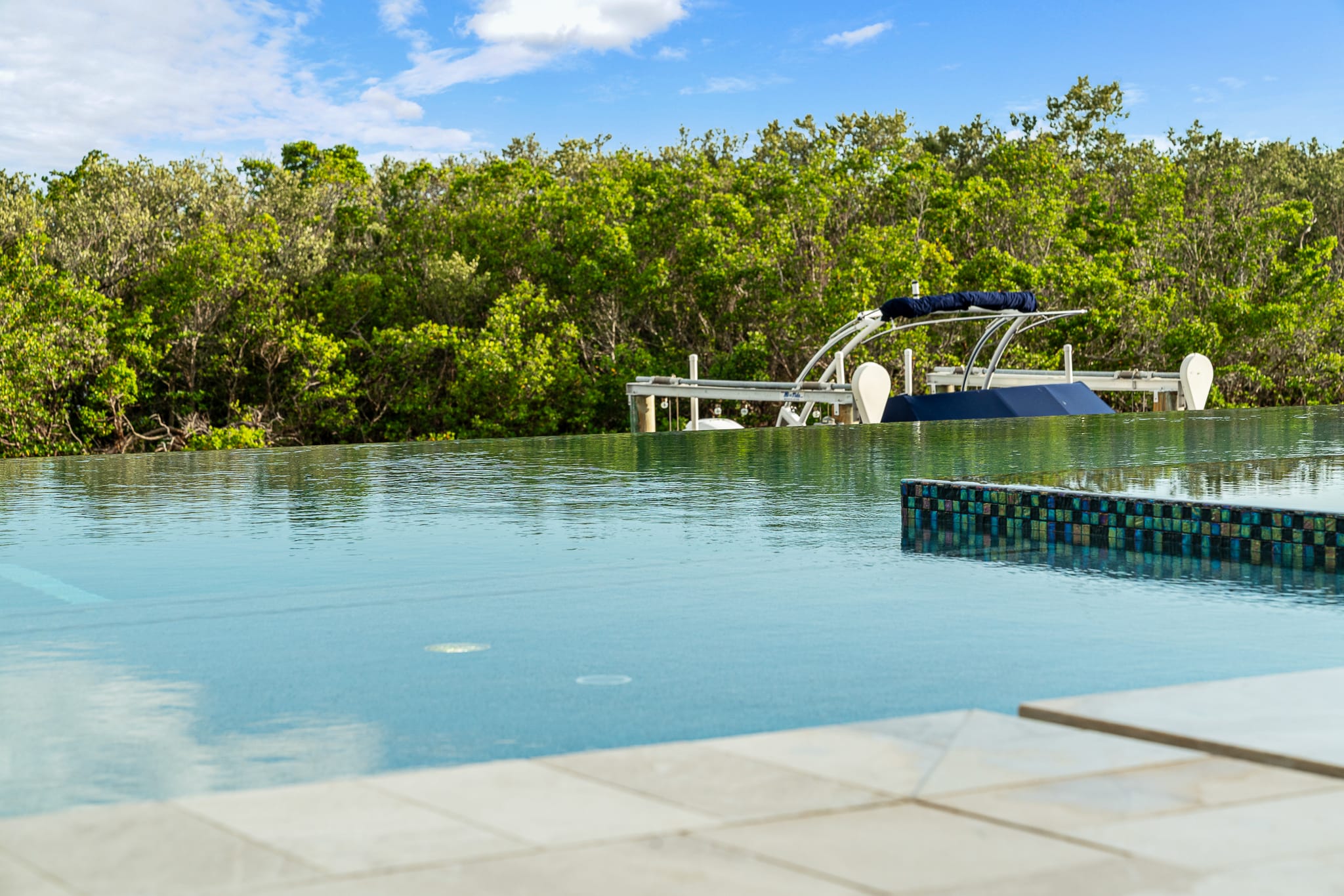 Custom swimming pool built by Pool Perfection