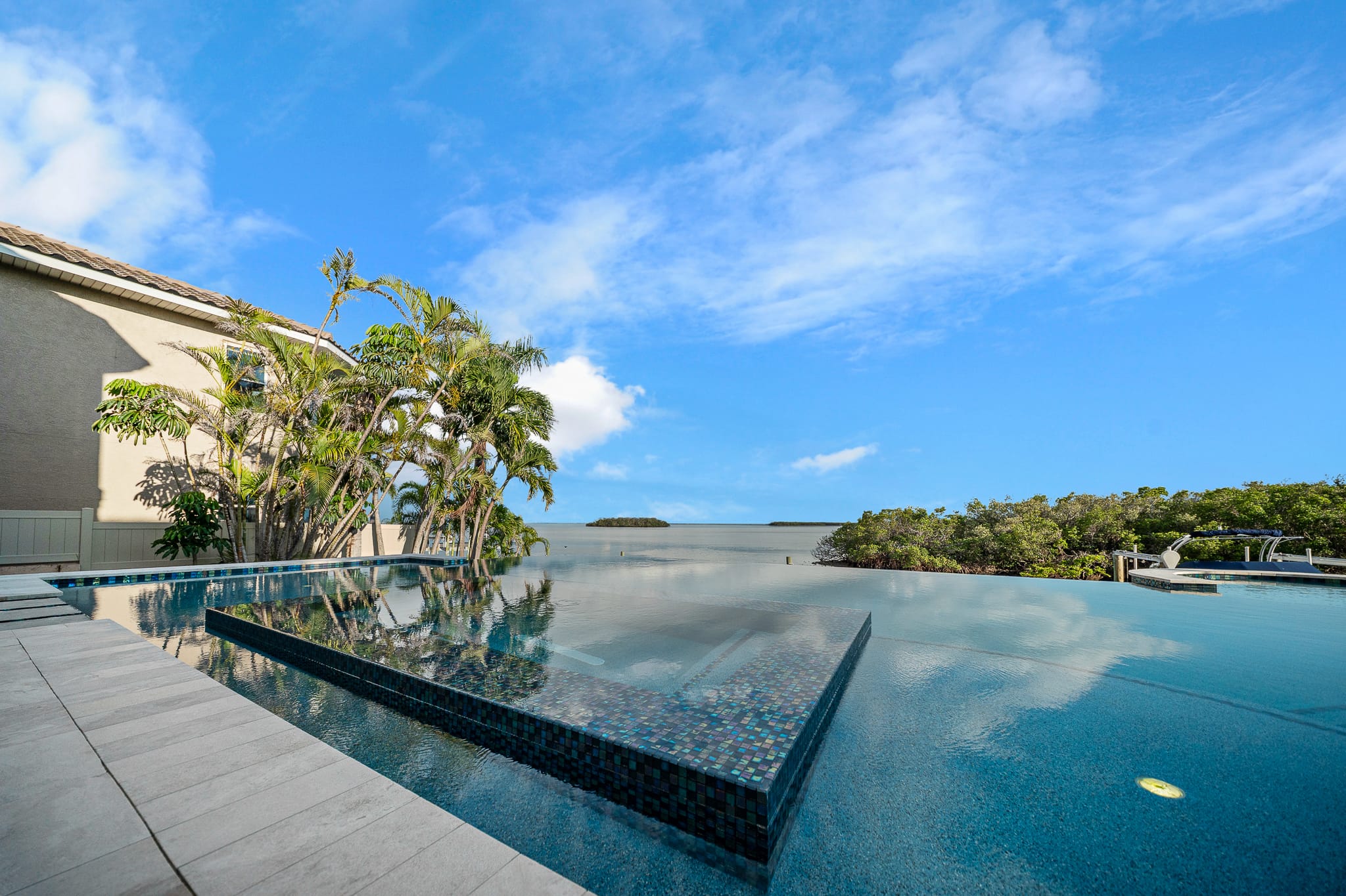 Custom swimming pool built by Pool Perfection